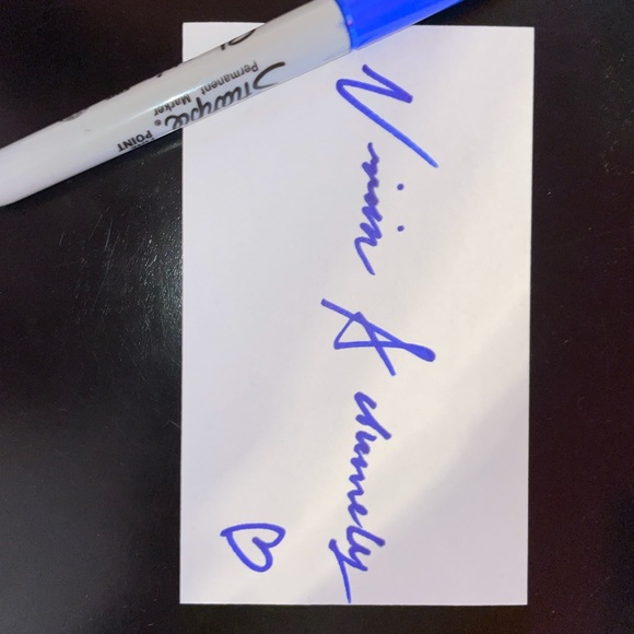 Hand signature from World Champion Gymnast - Picture 2 of 9